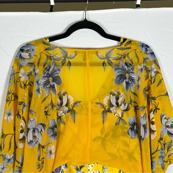 White House Black Market Blouse Yellow Satin Size Small - Picture 7 of 11